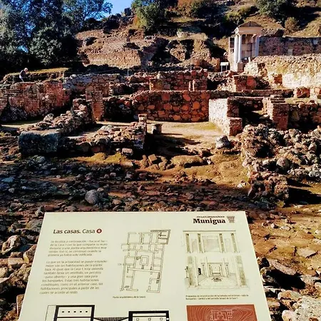 Munigua House * Villanueva del Rio y Minas